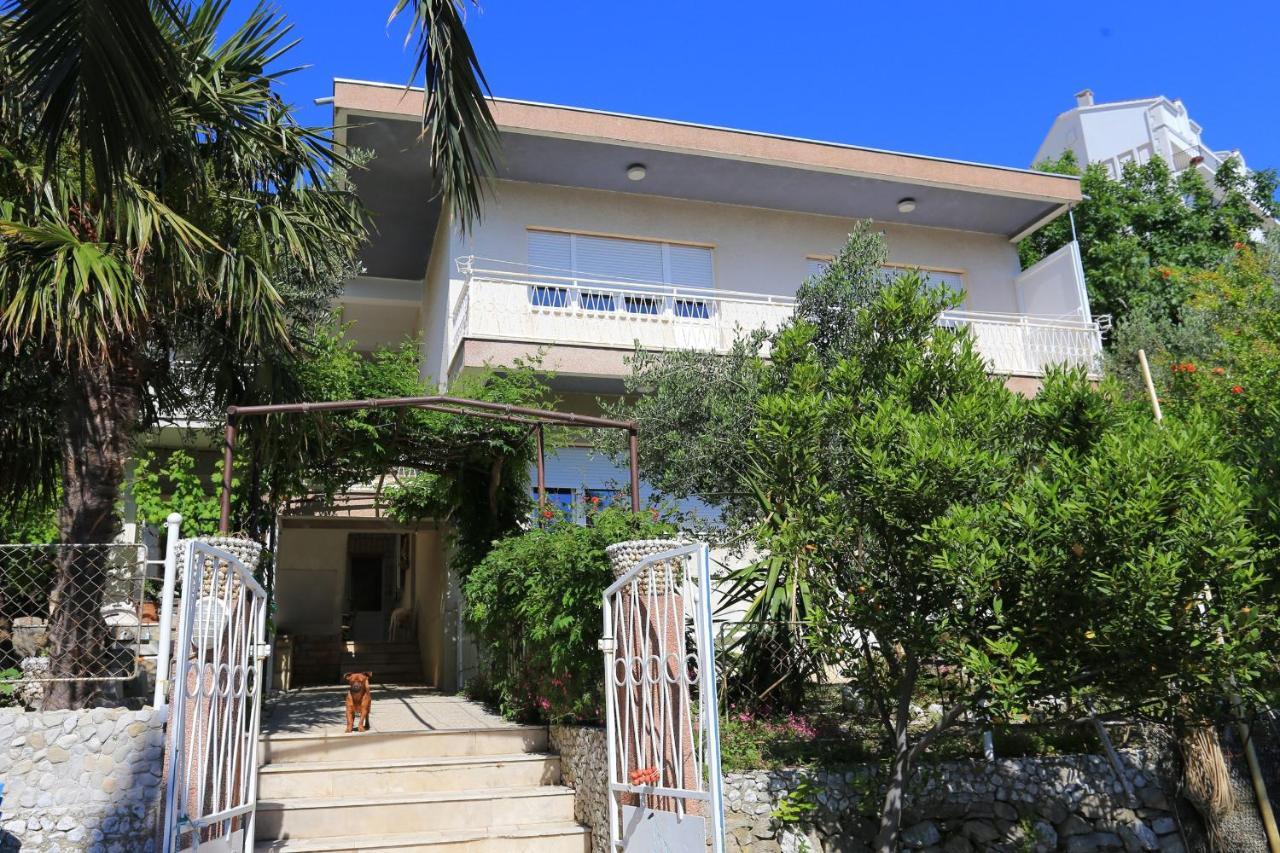 Apartments By The Sea Stanici, Omis - 1031 Tice Kültér fotó
