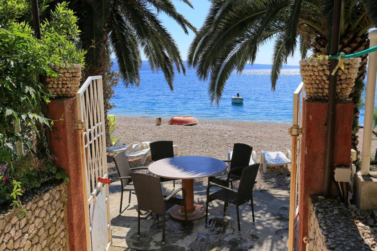 Apartments By The Sea Stanici, Omis - 1031 Tice Kültér fotó