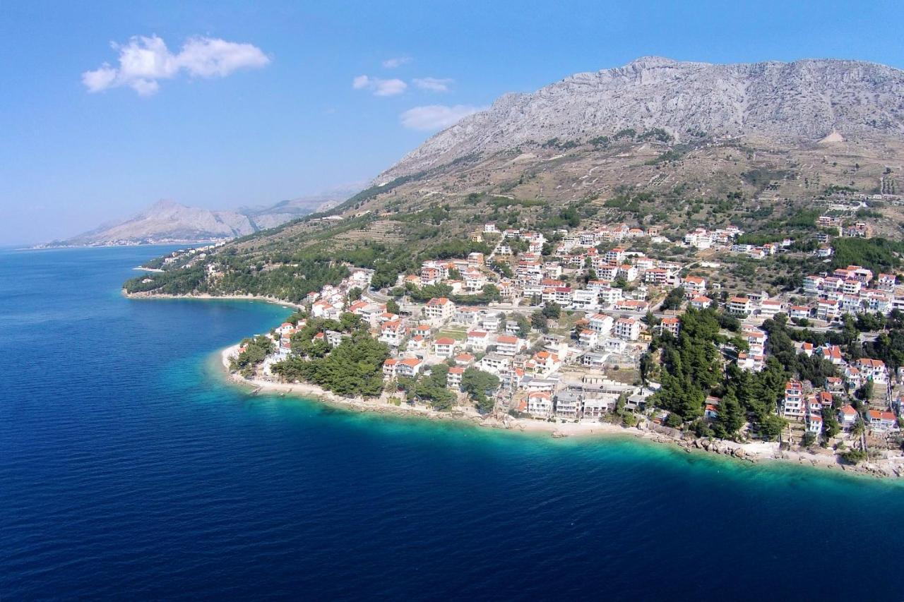Apartments By The Sea Stanici, Omis - 1031 Tice Kültér fotó