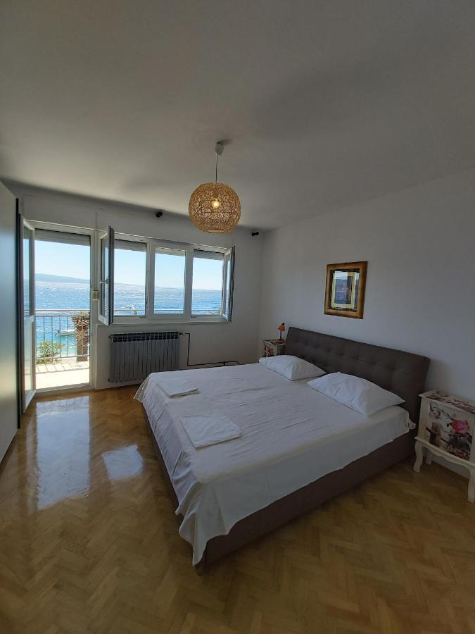 Apartments By The Sea Stanici, Omis - 1031 Tice Kültér fotó