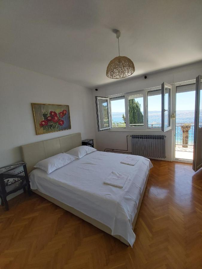 Apartments By The Sea Stanici, Omis - 1031 Tice Kültér fotó